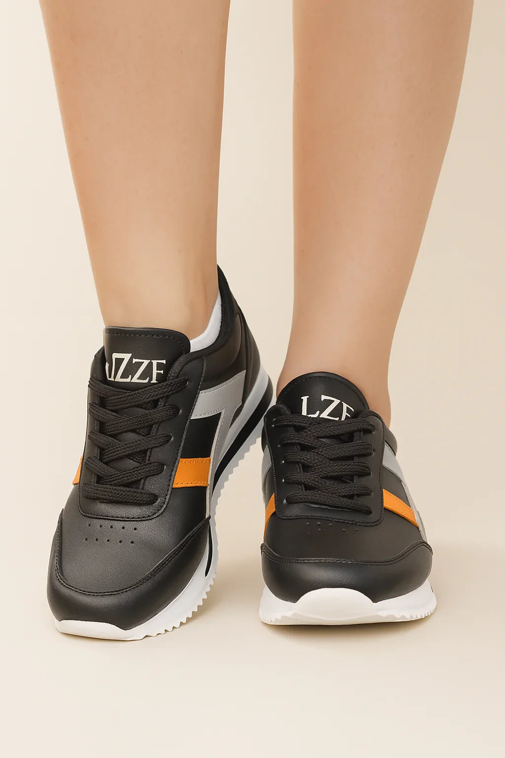 gid://shopify/MediaImage/26582199992390